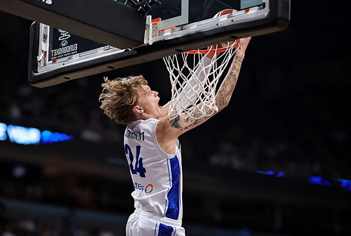 场均正负值 场均正负值