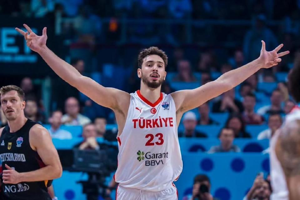 届最佳防守, ugxIF 届最佳防守, ugxIF