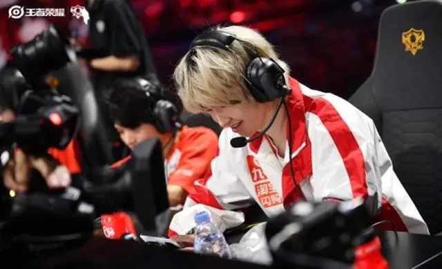 而成都AG, 冠成就达成, src